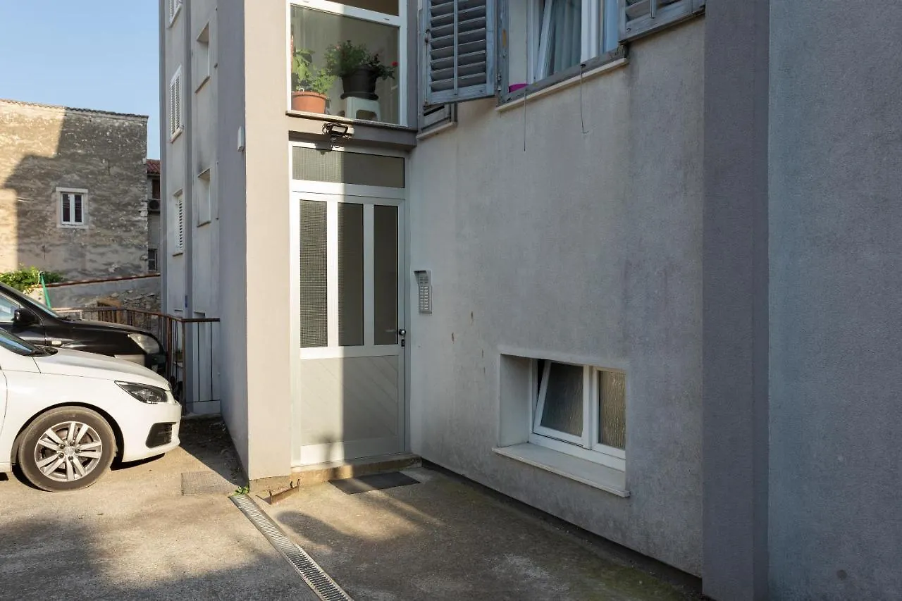 Apartamento Apartman Izis Centar Pule Pula Croacia