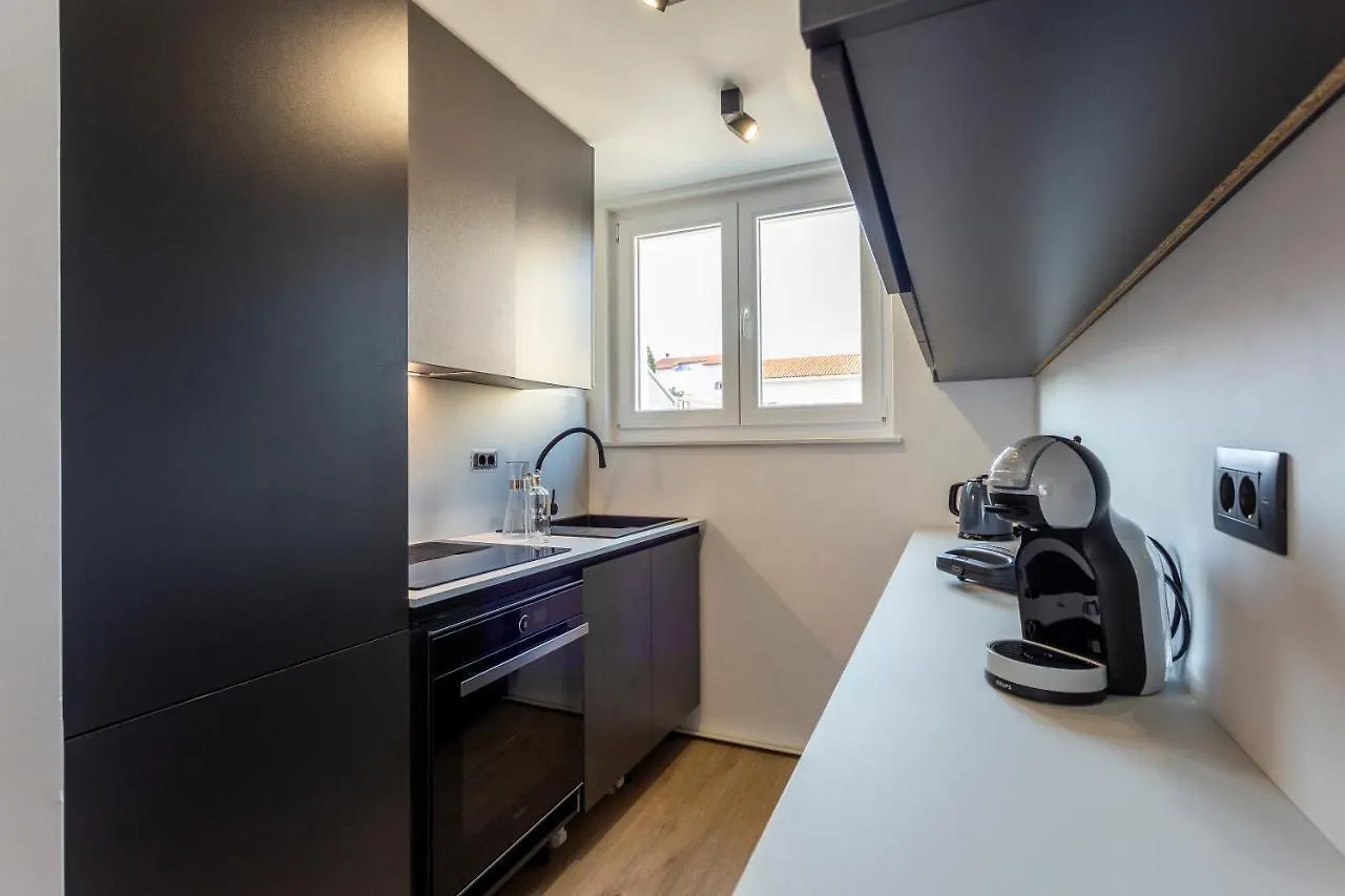 Apartman Izis Centar Pule Pula Apartamento