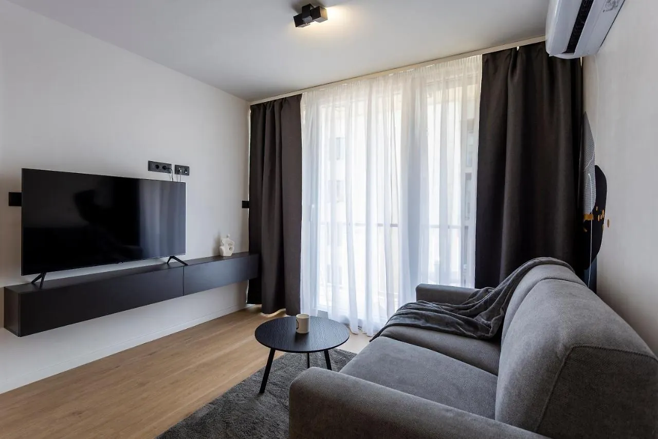 Apartman Izis Centar Pule Pula 0*,